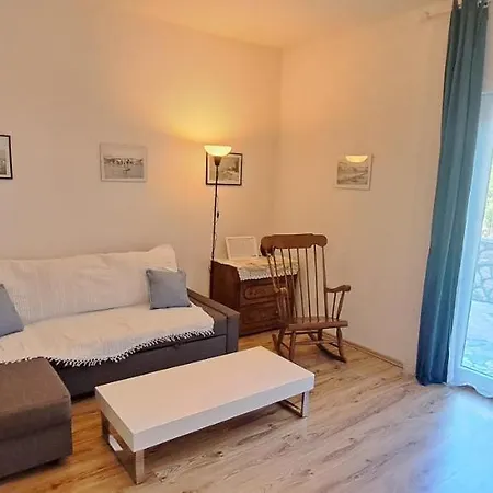 Elena Apartamento