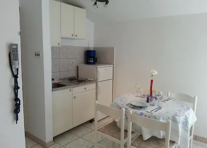 Elena Apartamento