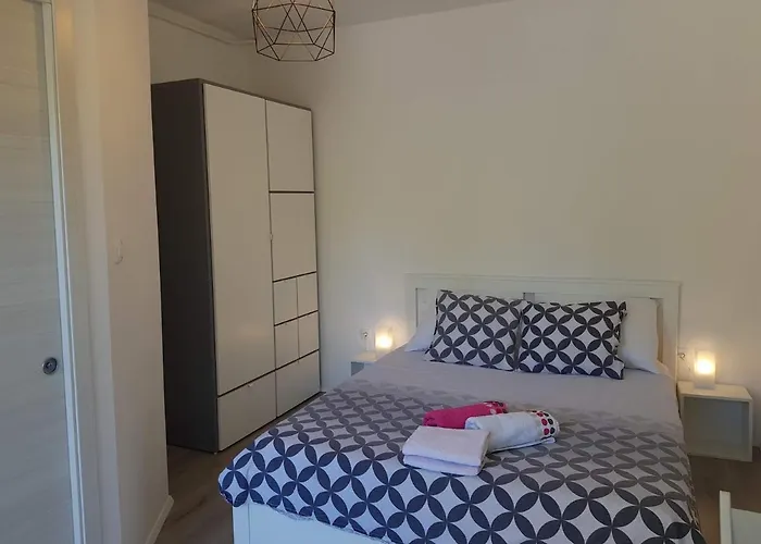 Elena Apartamento Malinska