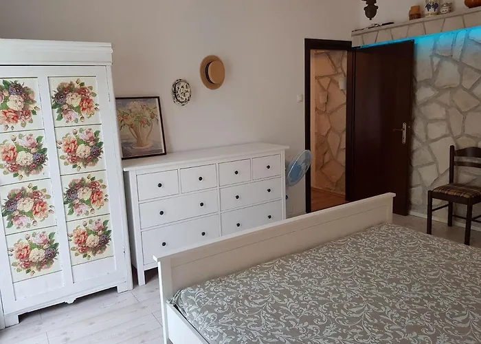 Apartamento Elena Malinska